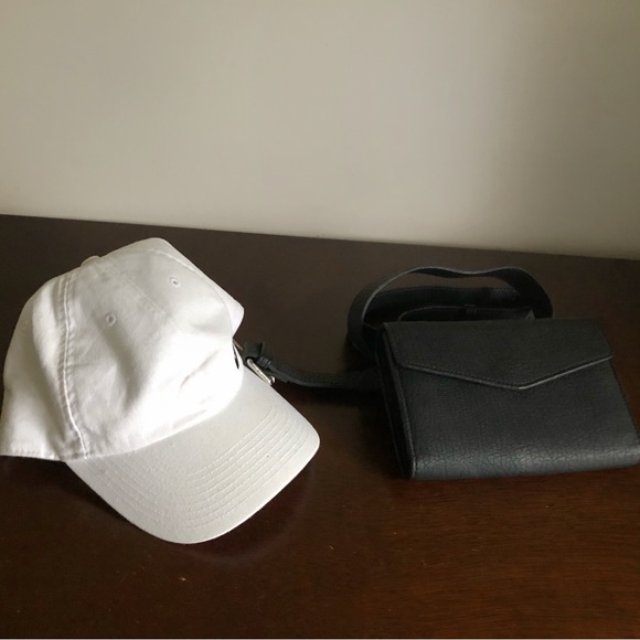 Belt Bag Fanny Pack - Vegan Leather - Picture 6 of 6